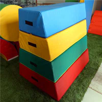 4-Section Trapezoid Trainers